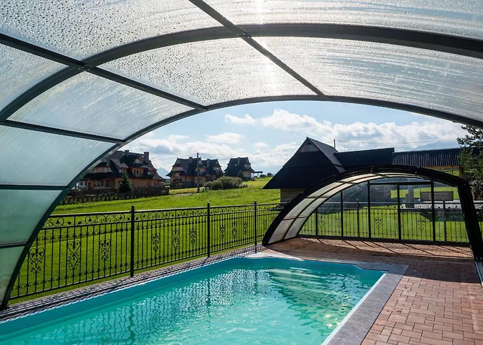 Folk Resort Domki I Apartamenty